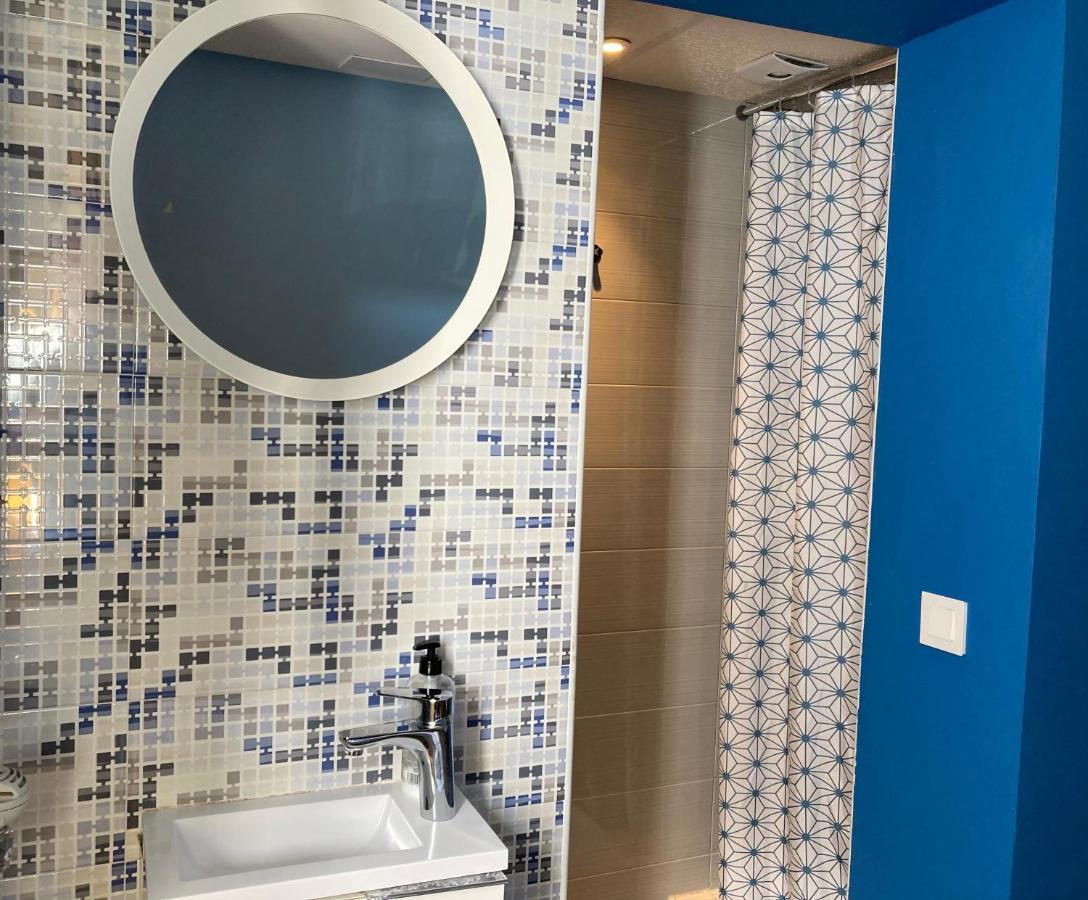 Baobab Hostal Эль-Пуэрто-де-Санта-Мария Экстерьер фото